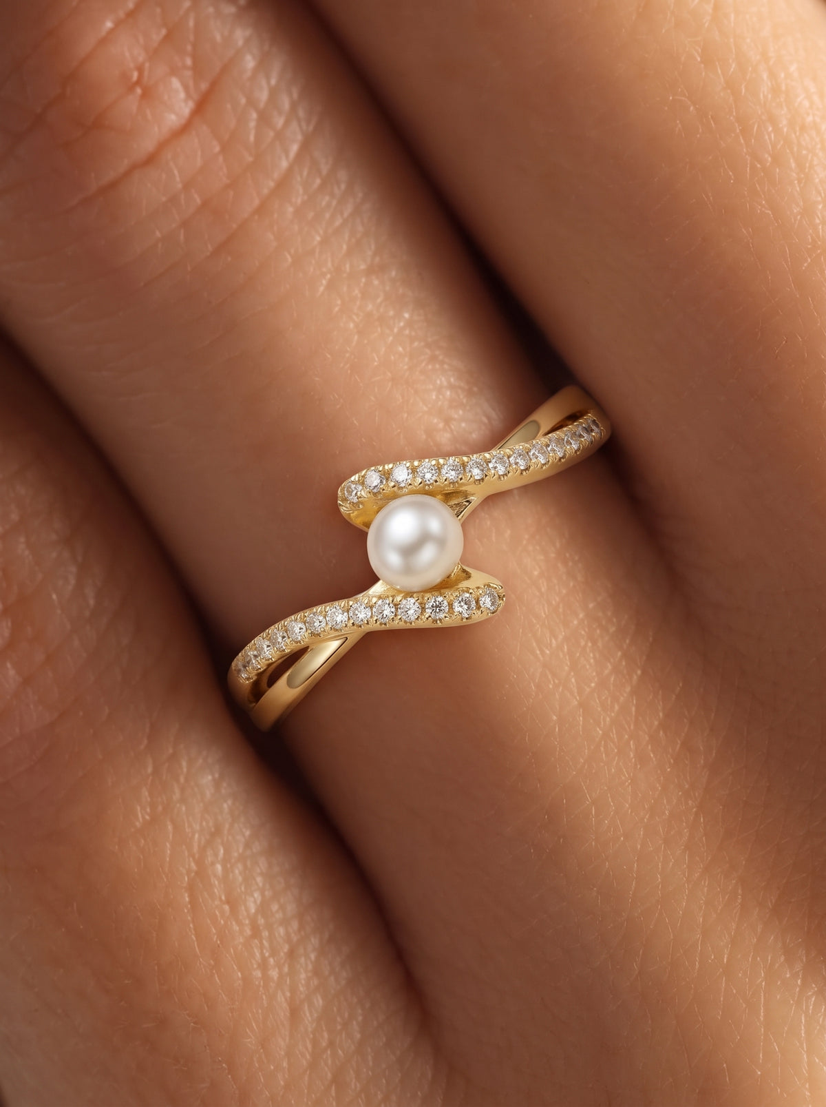 Bague Vague Dorée, bague en acier doré Maison Orena — vue de détail