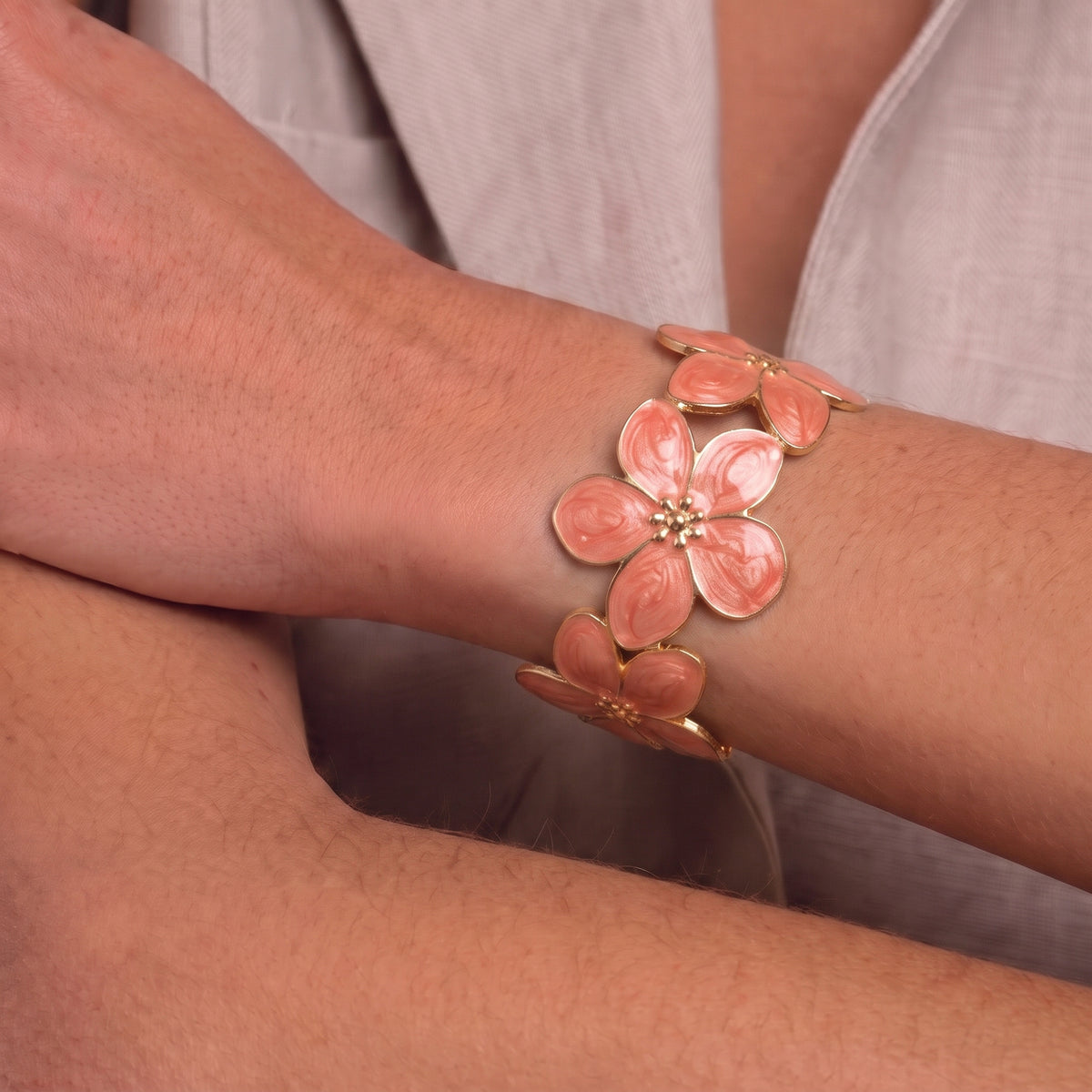 Bracelet Fleur Orange, bracelet en acier inoxydable Maison Orena — vue de profil